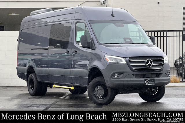 2025 Mercedes-Benz Sprinter 3500 Cargo 170 WB