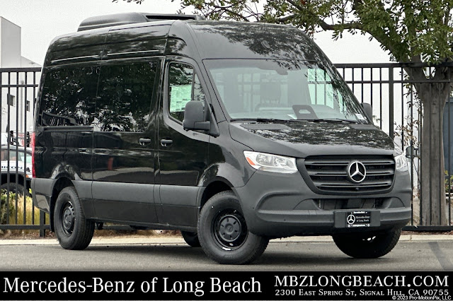 2025 Mercedes-Benz Sprinter 2500 Passenger 144 WB