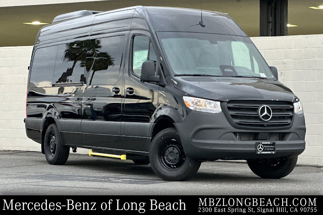 2025 Mercedes-Benz Sprinter 2500 Passenger 170 WB
