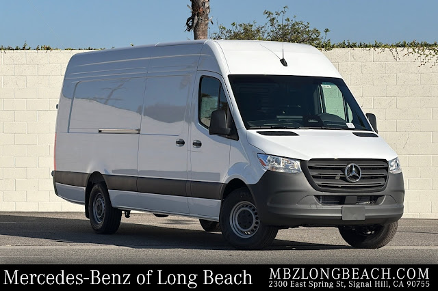 2026 Mercedes-Benz Sprinter 2500 Cargo 144 WB