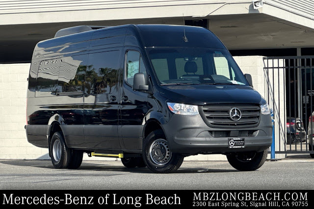 2026 Mercedes-Benz Sprinter 3500 Cargo 170 WB