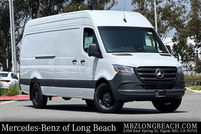 2026 Mercedes-Benz Sprinter 2500 Cargo 170 WB