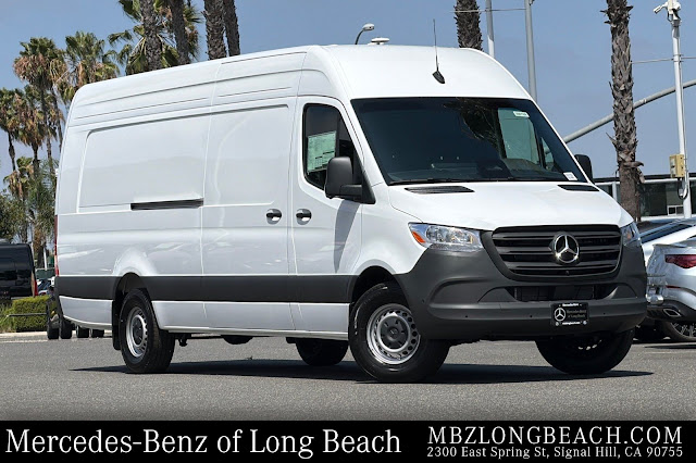 2026 Mercedes-Benz Sprinter 2500 Cargo 170 WB