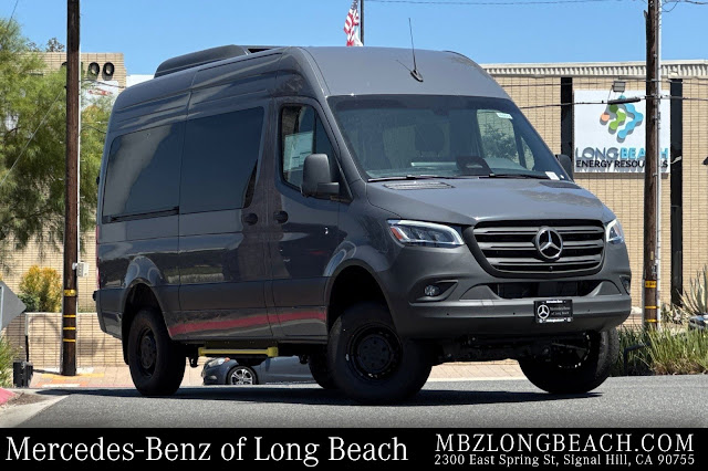 2026 Mercedes-Benz Sprinter 2500 Passenger 144 WB