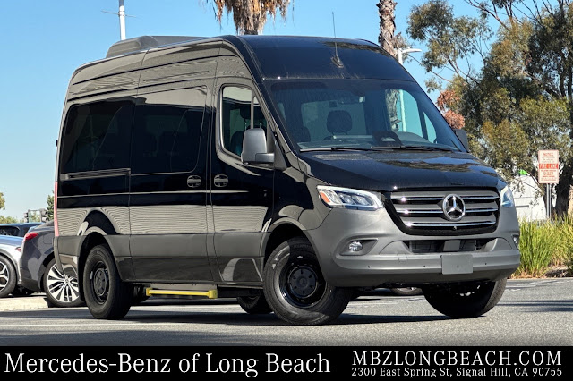 2026 Mercedes-Benz Sprinter 2500 Passenger 144 WB